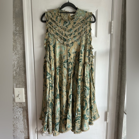 Spell Aurora Tunic Dress in Avocado - Picture 6 of 8